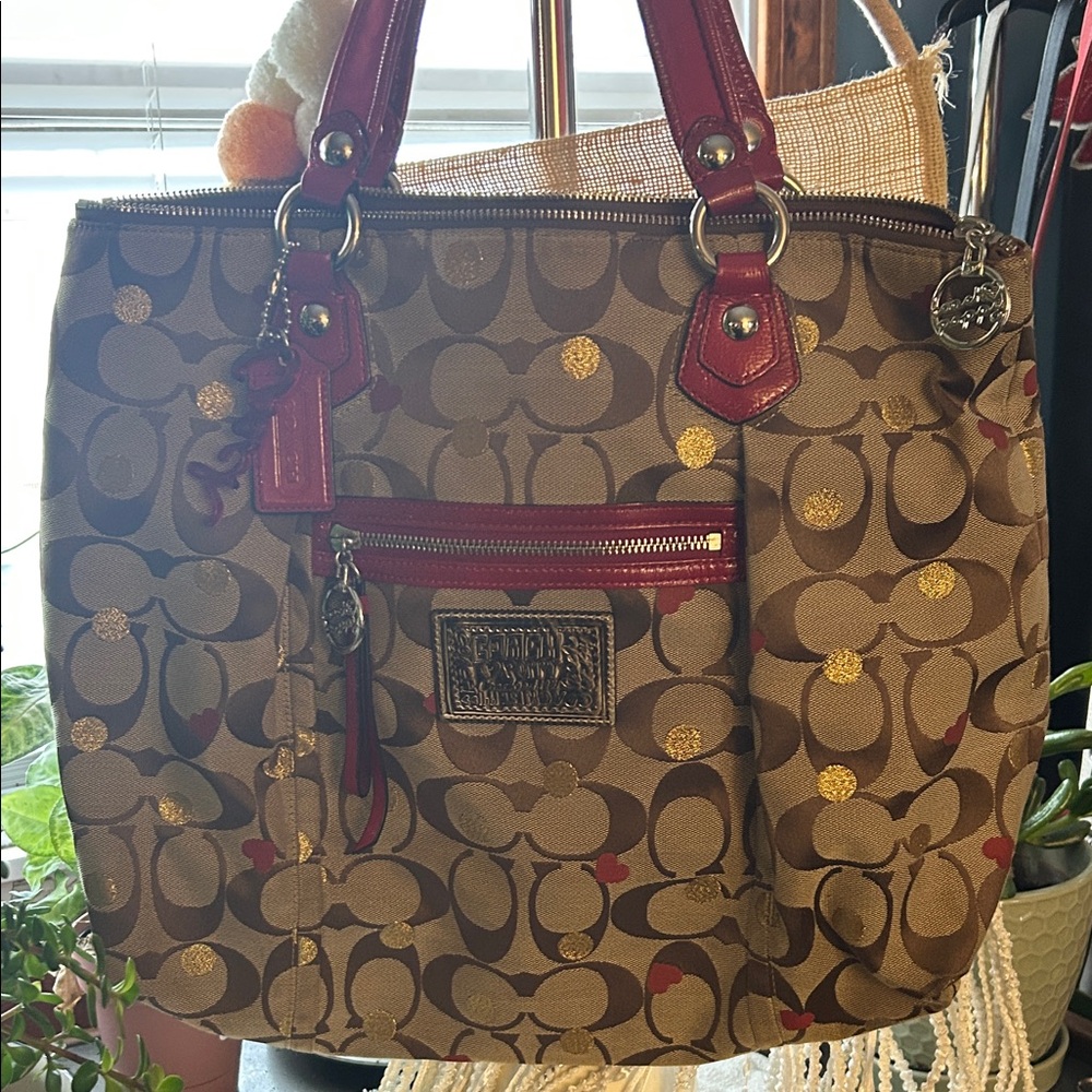 Coach Poppy Laura Secret Admirer Tote Bag Signature Canvas and Patent Leather. - Picture 1 of 9